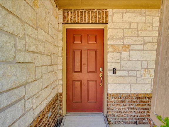 2nd image of 1323 Talley Loop