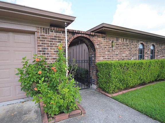 2nd image of 15707 Parksley Dr