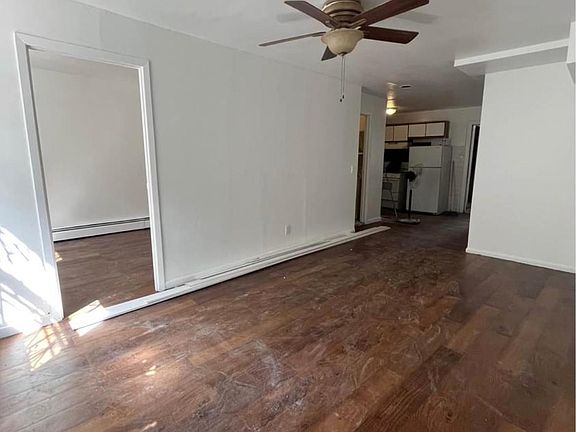 4th image of 717 Saint Lawrence Ave Floor 1