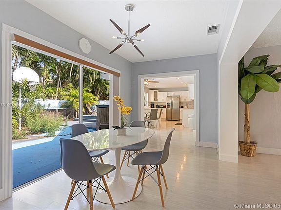 3rd image of 2708 N Ocean Blvd