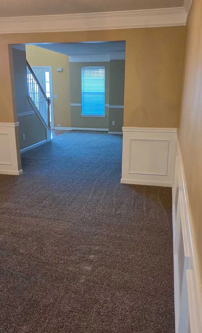 5 bed, 3.0 bath, 3600 sqft, $2,500 — Photo 2