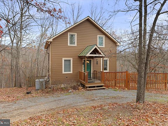 2nd image of 1944 Crossings View Rd