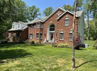 6 Jared Ct, Mendham, NJ 07945