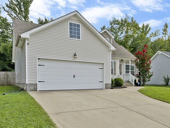 2nd image of 533 Magnolia Dr
