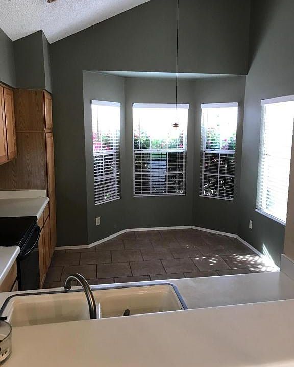 2nd image of 3244 E Hiddenview Dr