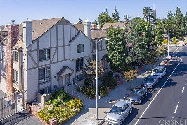 1st image of 18100 Burbank Blvd Unit 21
