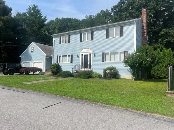 11 Hall St, West Warwick, RI 02893