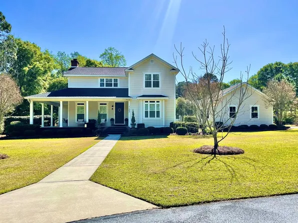 1145 Mallard Pointe Dr, Douglas, GA 31535