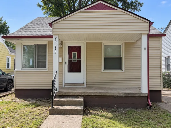 20053 Woodworth, Redford, MI 48240