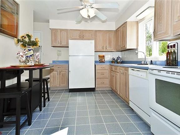 5th image of 847 Wenneker Dr