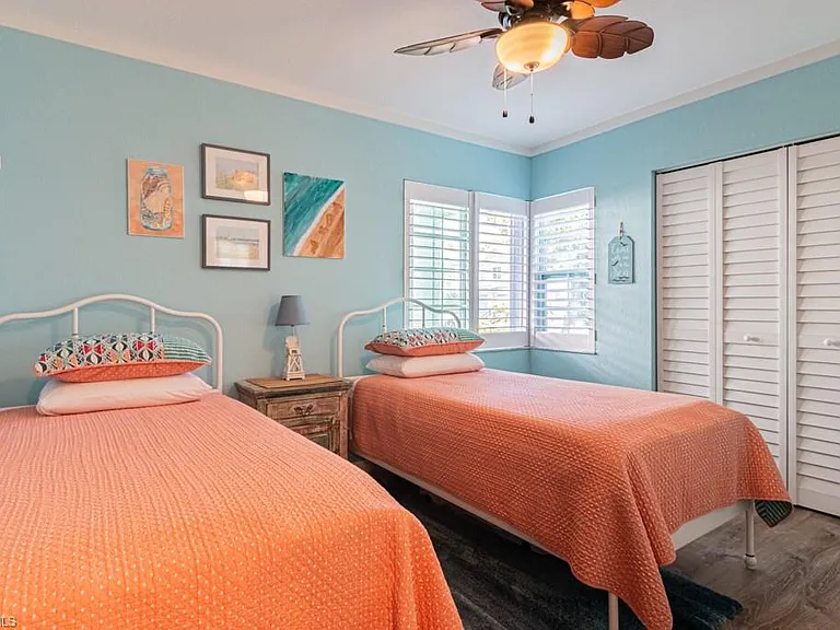 2132 Tama Cir #102 — Photo 21