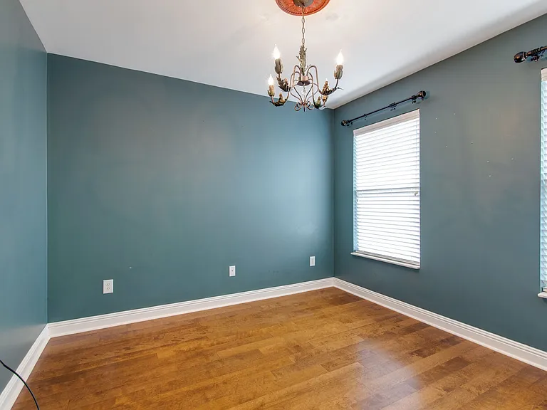 7802 Kemberton Dr W — Photo 17