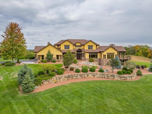 S10970 Butternut Road, Spring Green, WI 53588