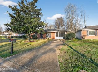 6559 George Washington Dr, Jackson, MS 39213