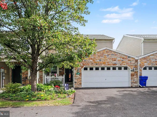 1230 Bent Creek Blvd, Mechanicsburg, PA 17050