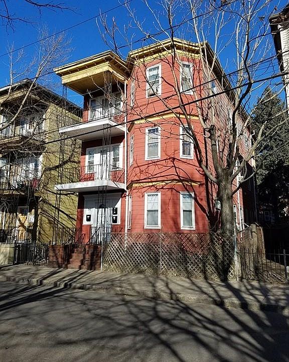 2nd image of 50 Essex St