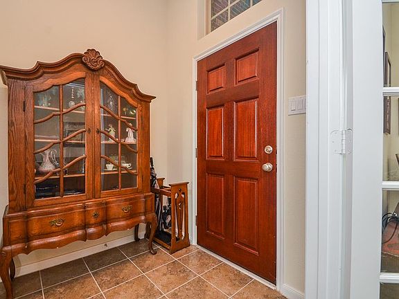 4th image of 27503 Gracefield Ln