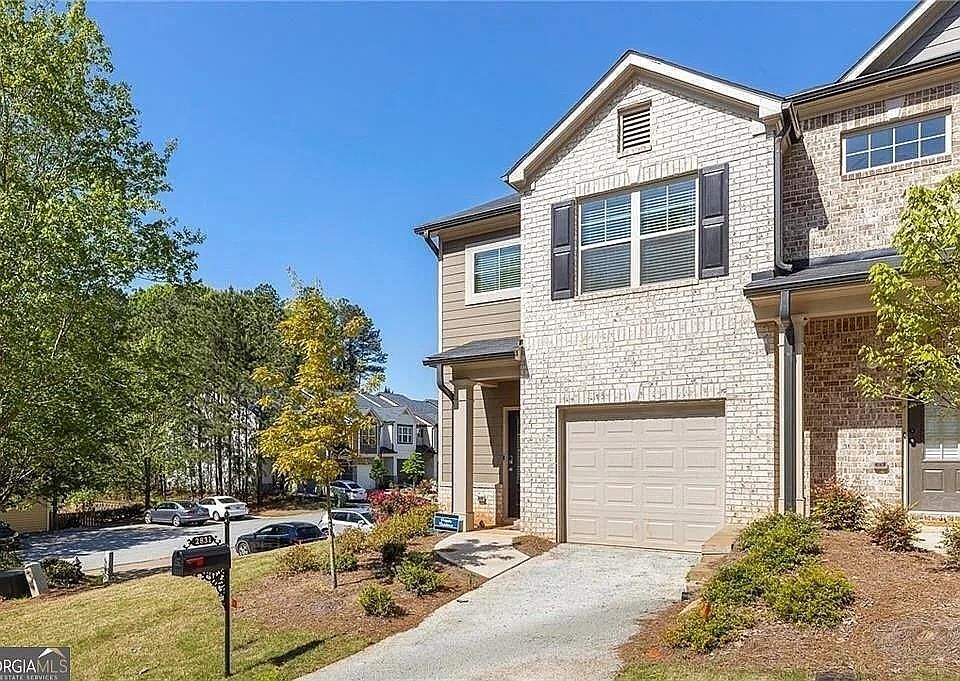1st image of 2831 Ridgeview Dr SW