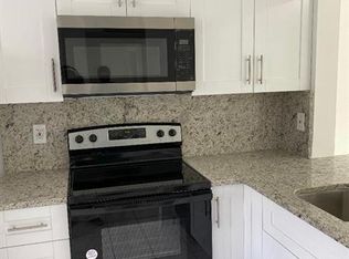 426 NE 210th Circle Ter APT 204-2, Miami, FL 33179