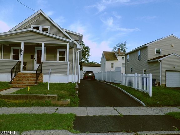 2nd image of 1657 W 3Rd St