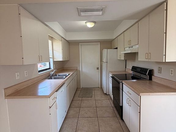 4th image of 7141 Rangi Dr