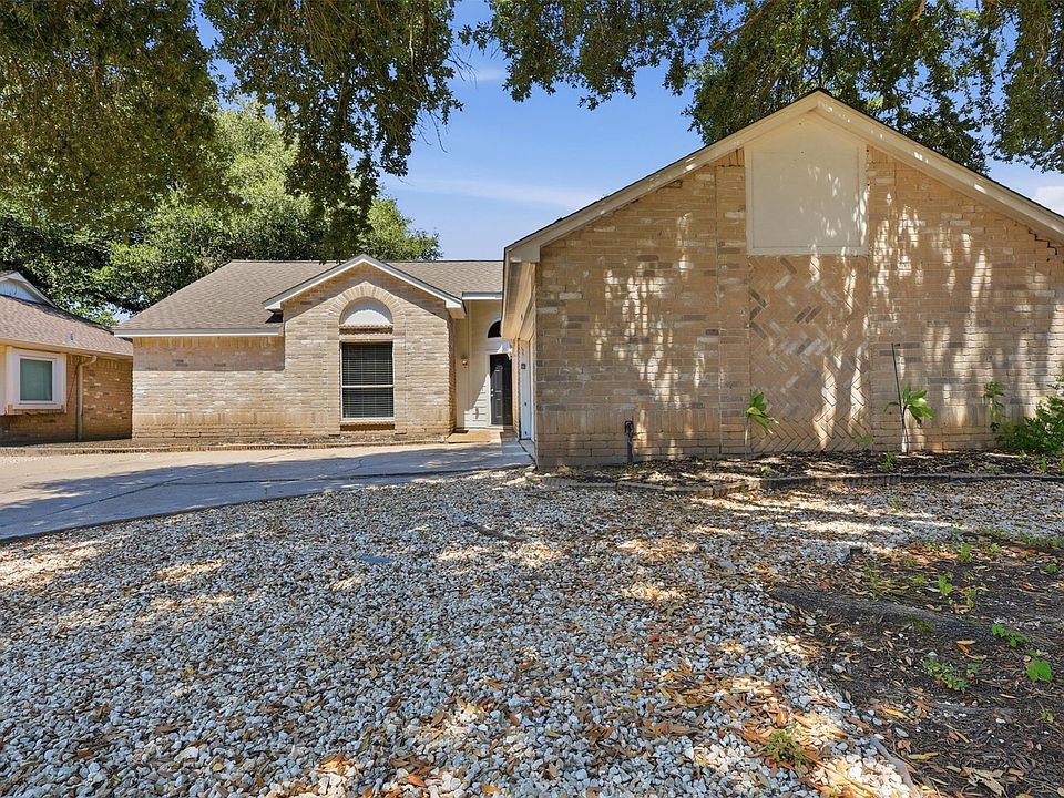 1st image of 2323 Piddler Dr