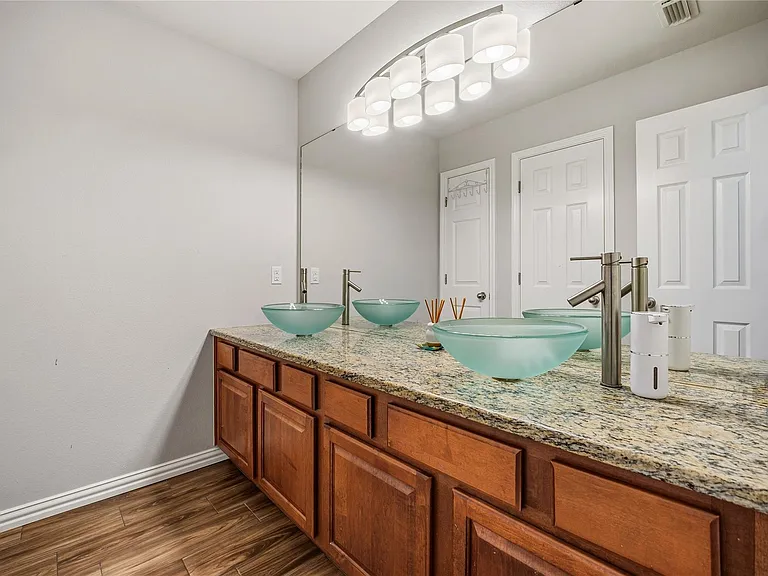 2112 Bandera Path — Photo 24