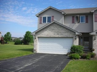 316 Conley Dr, Elburn, IL 60119