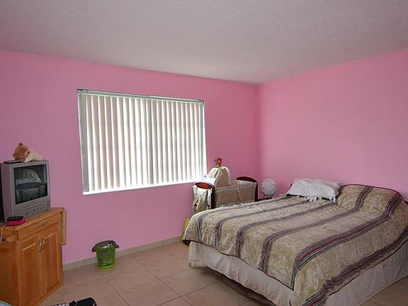 5th image of 13960 Lake Placid Ct APT C26