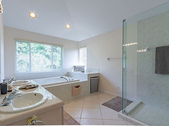 3rd image of 7749 Swiss Fairways Ave