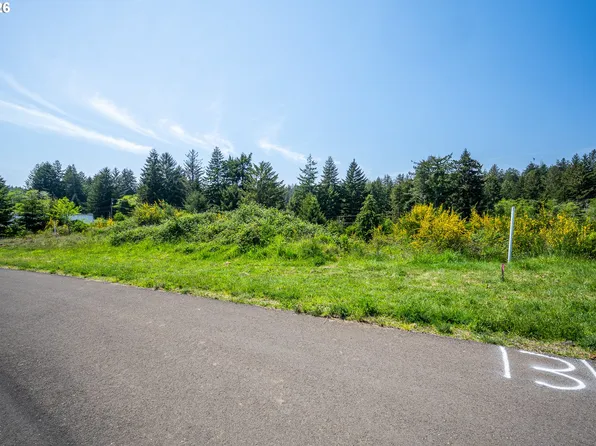 83615 Clear Lake Rd #13, Florence, OR 97439