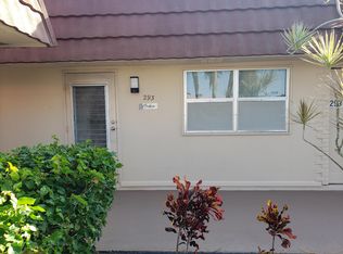 293 Seville Ct #M, Delray Beach, FL 33446