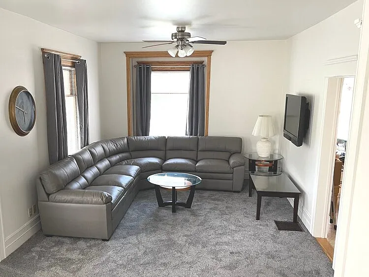 5 bed, 1.5 bath, 1800 sqft, $740 — Photo 2