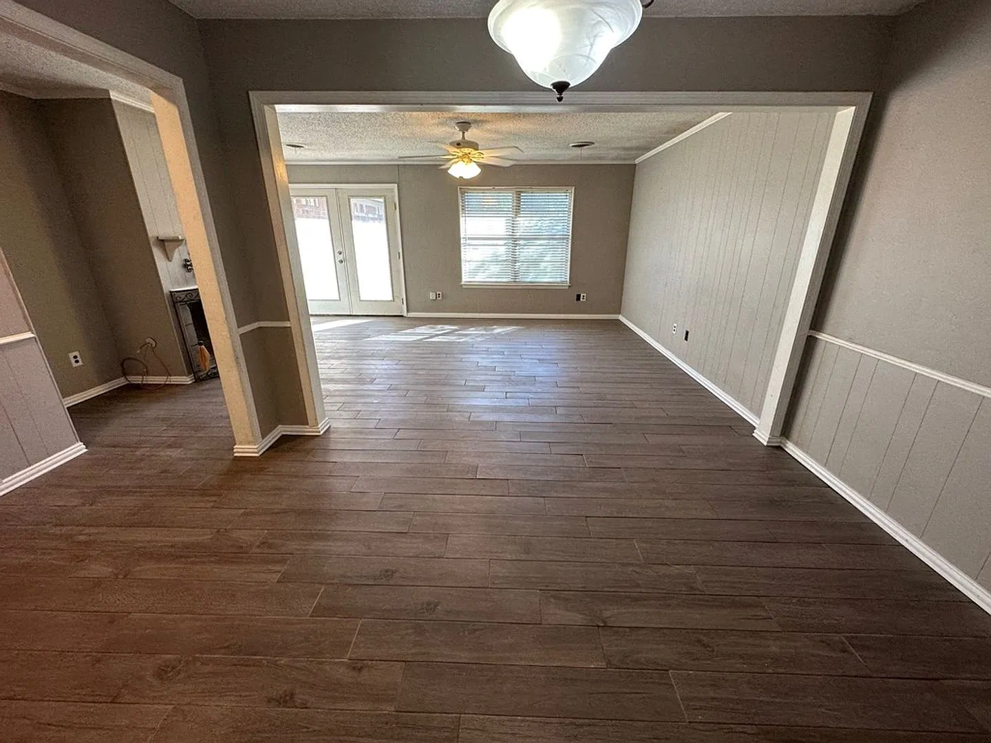 3 bed, 2.0 bath, 1406 sqft, $1,700 — Photo 3