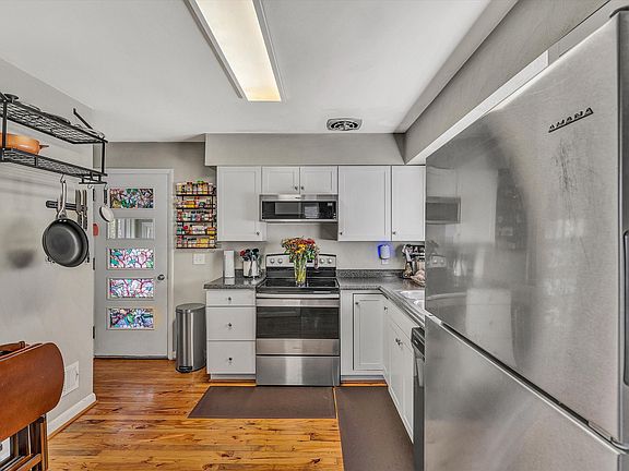 5th image of 502 Whittaker Ave NE