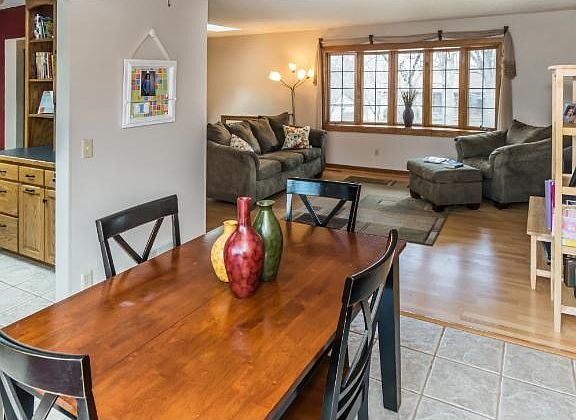 4th image of 2101 Friendship Ln