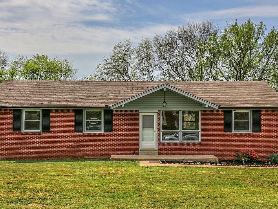 1st image of 106 Bailey Collins Dr