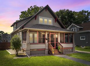 555 Oak St, Neenah, WI 54956