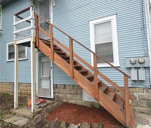 2nd image of 1052 Welton Ave #B