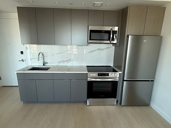 3rd image of 1504 Bedford Ave #9H