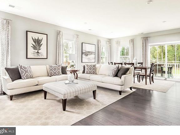 2nd image of 1100 Crossland Blvd
