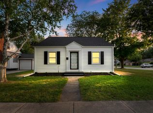 1402 Eliza St, Green Bay, WI 54301