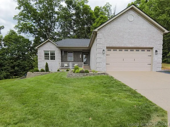 1014 Captain Frank Rd, New Albany, IN 47150