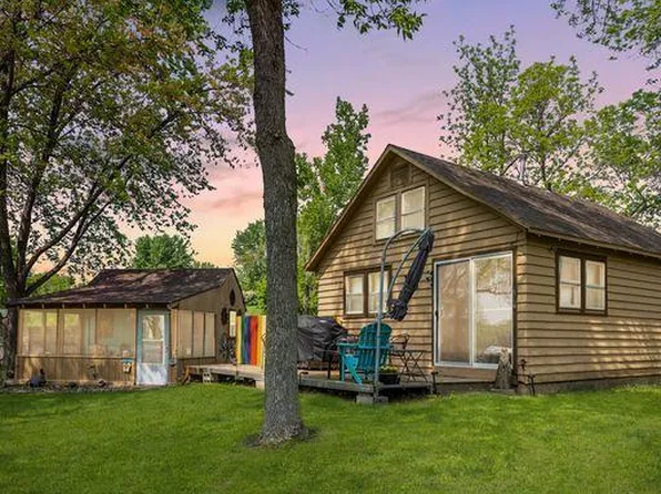 14392 Shields Lake Trl, Faribault, MN 55021