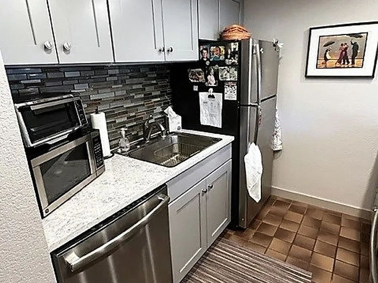 620 S 7th Ave #D-247 — Photo 4