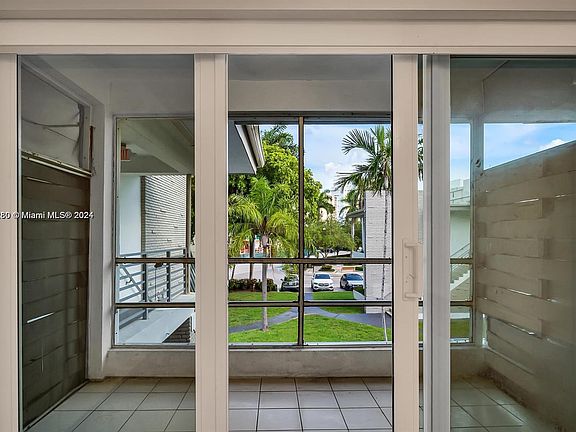 5th image of 9200 E Bay Harbor Dr APT 11