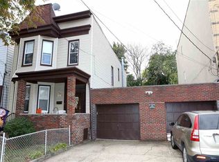 135 Dodd St, Weehawken, NJ 07086