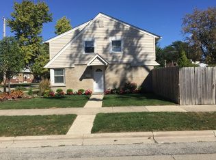 4229 Amelia Ave, Lyons, IL