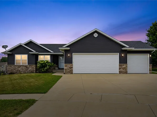 5027 Cotton Ct SW, Cedar Rapids, IA 52404