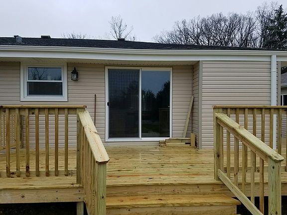 3rd image of 15408 W 141st St